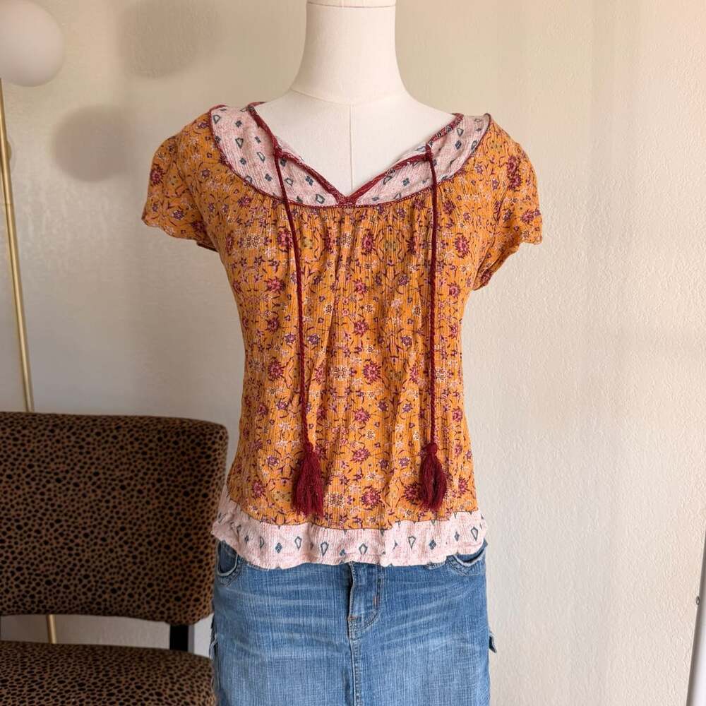 Xhilaration Floral Blouse Size XL Yellow Short Sleeve Tassel Top